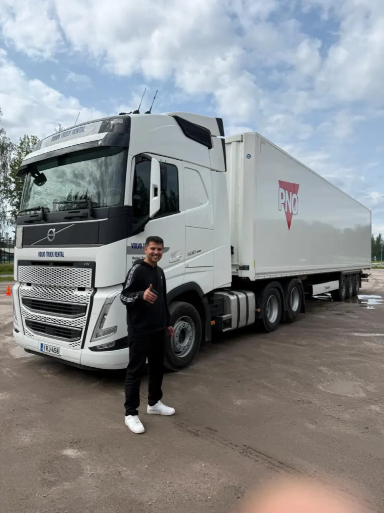 tyytyvainen oppilas rekka auto taitoautokoulu